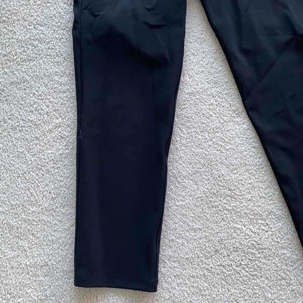 Lululemon On The Move Pant NWT - Picture 6 of 11